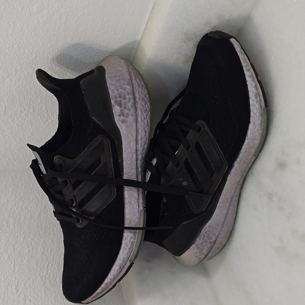 adidas Ultraboost Black and iridescent Primeblue Athletic Sneakers Womens Size 7